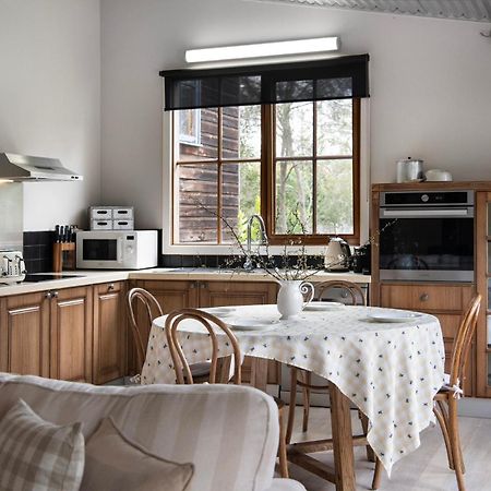 French Cottage Дейлсфорд Екстер'єр фото