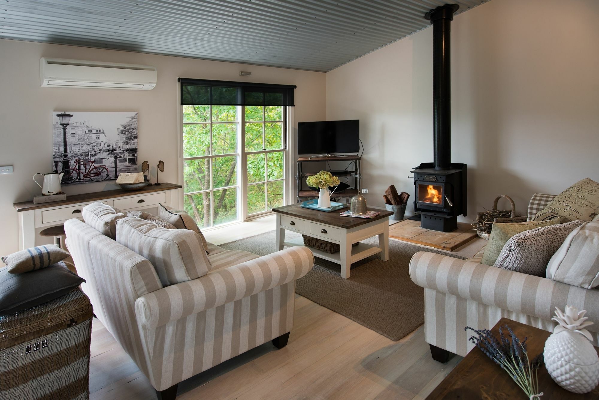French Cottage Дейлсфорд Екстер'єр фото